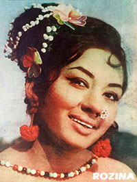 Rozina and Deeba in film Tumhi Ho Mehboob Meray (1969)