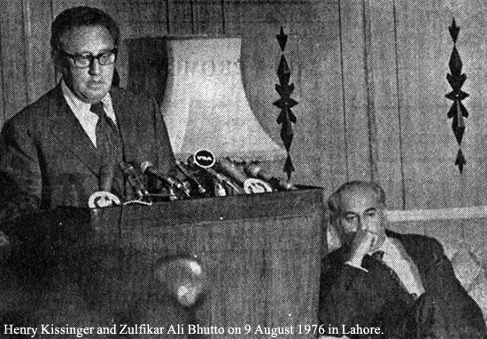 Bhutto and Kissinger in Lahore